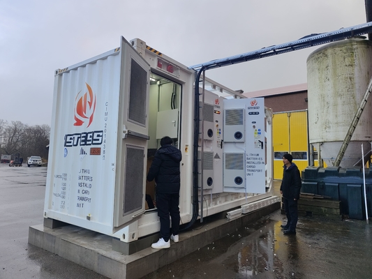 Soluciones móviles de almacenamiento de energía con batería cerrada 400V - 800V Monitoreo remoto