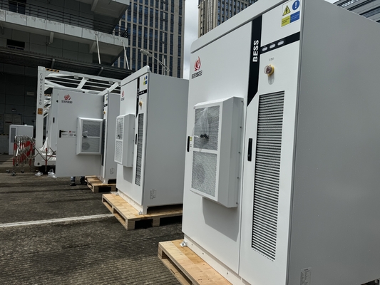 Sistema de almacenamiento de energía de baterías industriales LiFePO4 con certificación UL IP55 107.52KWH - 125.44KWH