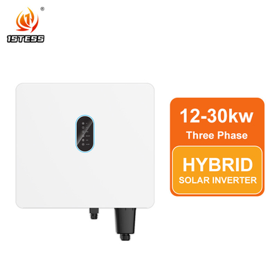 Tres fases 12kw 15kw 25kw 30kw Inversor solar híbrido 120V-800V En / Fuera de la red onda senoidal pura IP66 20kw Inversor solar con MPPT